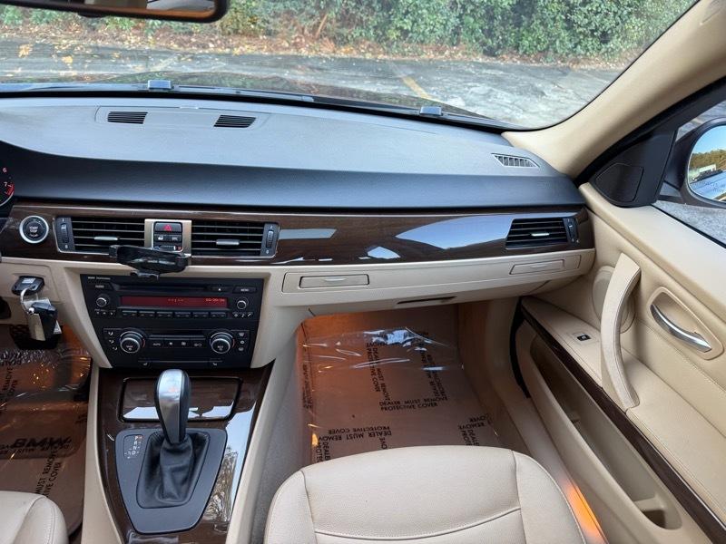 BMW 3-Series 328i 2009