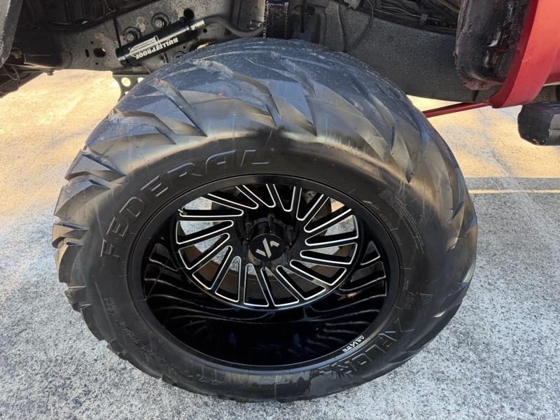 Nissan Titan XD Platinum Reserve 4WD Diesel 2016