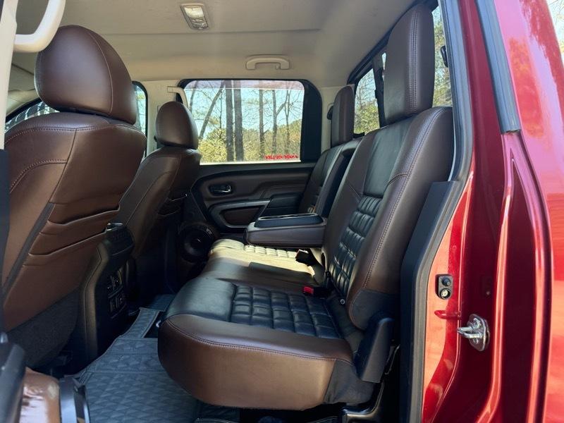 Nissan Titan XD Platinum Reserve 4WD Diesel 2016