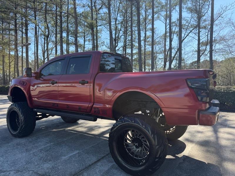 Nissan Titan XD Platinum Reserve 4WD Diesel 2016