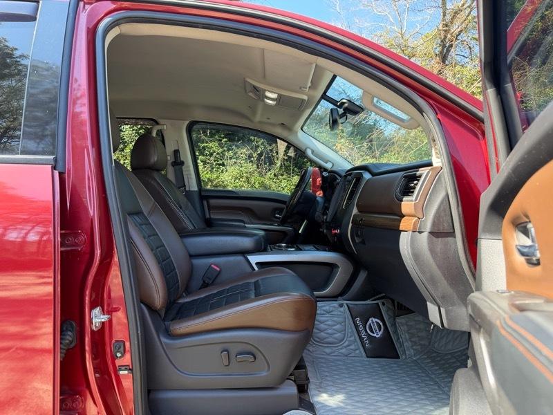 Nissan Titan XD Platinum Reserve 4WD Diesel 2016