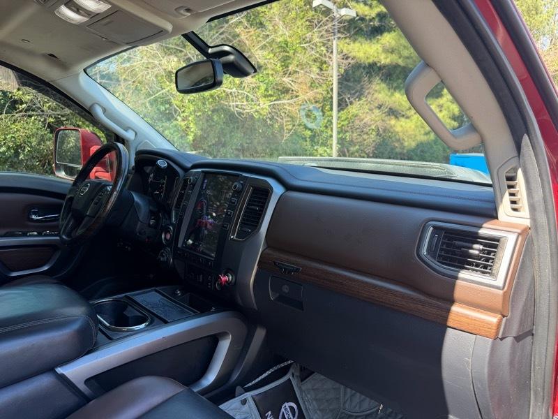 Nissan Titan XD Platinum Reserve 4WD Diesel 2016