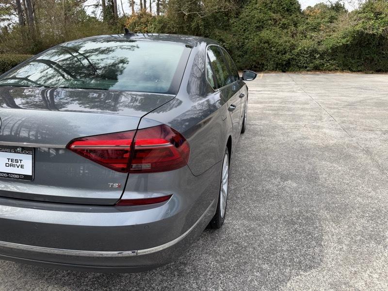 Volkswagen Passat SE w/Technology 2017