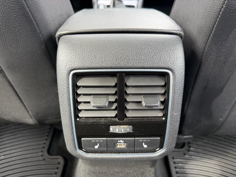 Volkswagen Passat SE w/Technology 2017