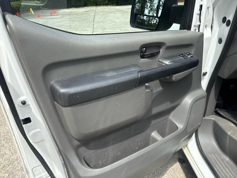 Nissan NV Cargo 2500 HD SV V6 High Roof 2018