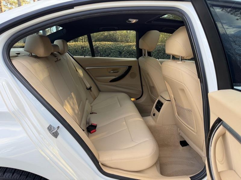 BMW 3-Series 328i SULEV 2016