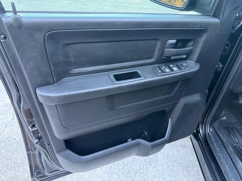 RAM 1500 2WD Crew Cab 140.5" Outdoorsman 2017