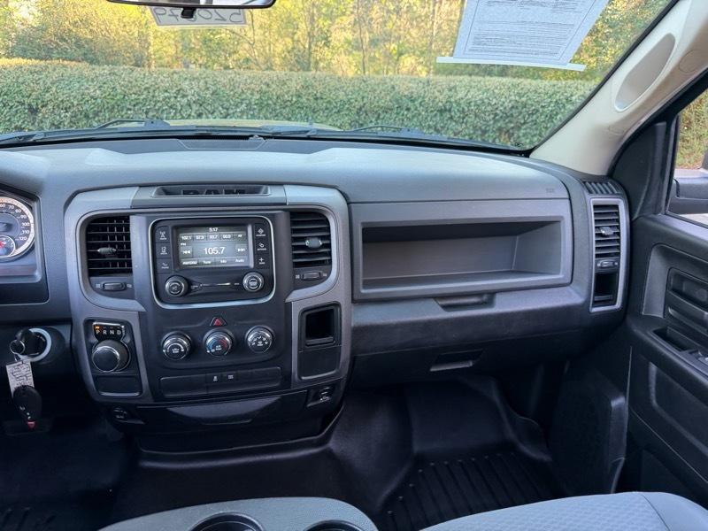 RAM 1500 2WD Crew Cab 140.5" Outdoorsman 2017