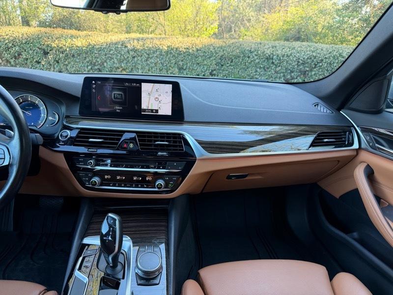 BMW 5-Series 530i 2018