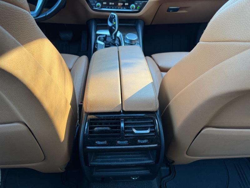 BMW 5-Series 530i 2018