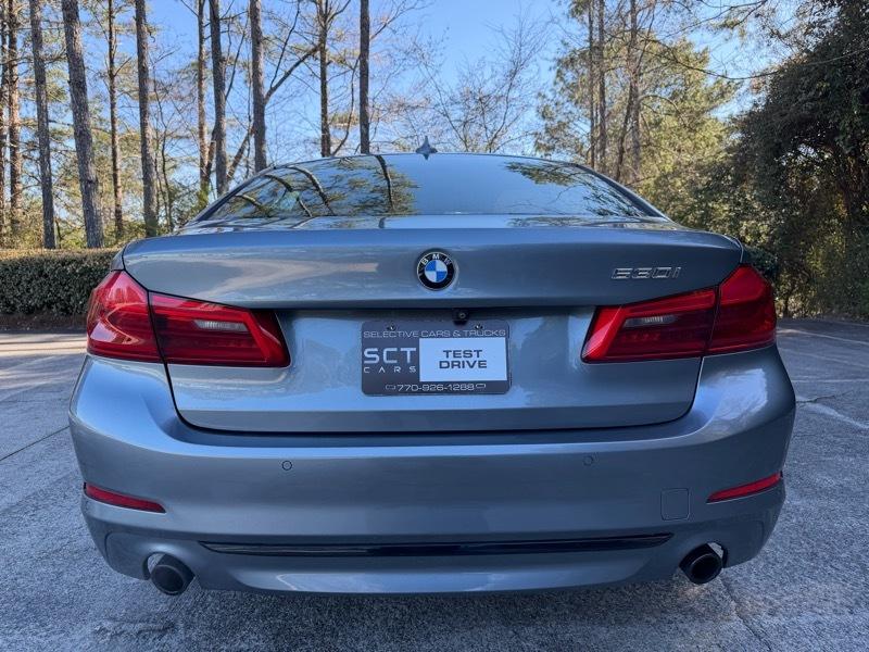 BMW 5-Series 530i 2018