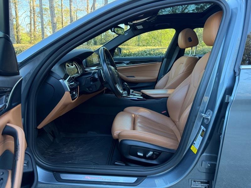 BMW 5-Series 530i 2018