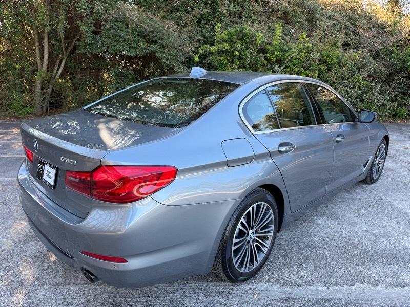 BMW 5-Series 530i 2018