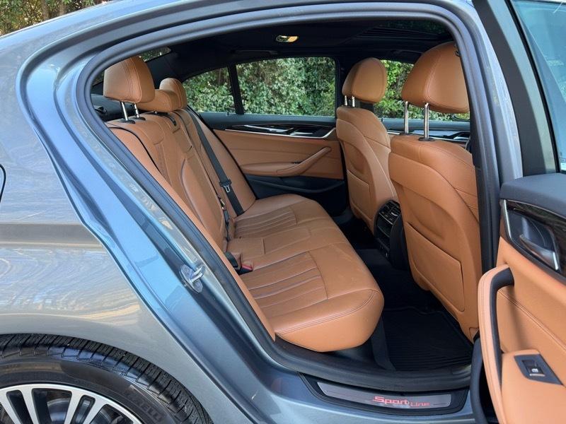 BMW 5-Series 530i 2018