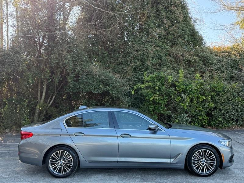 BMW 5-Series 530i 2018