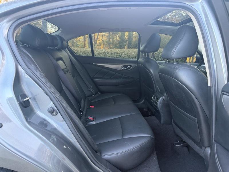 Infiniti Q50 Base AWD 2015