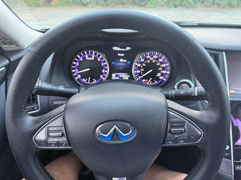 Infiniti Q50 Base AWD 2015