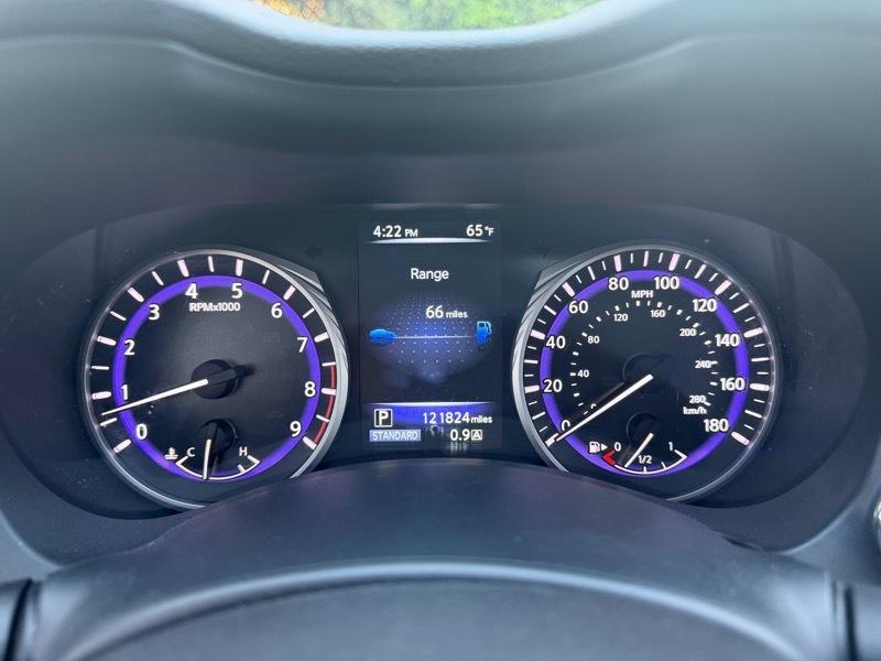 Infiniti Q50 Base AWD 2015