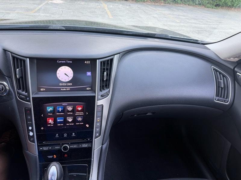 Infiniti Q50 Base AWD 2015