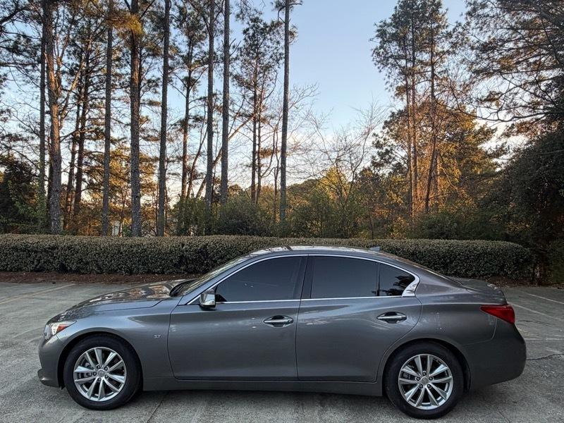 Infiniti Q50 Base AWD 2015
