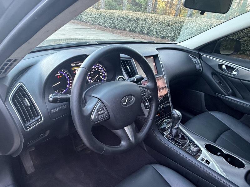 Infiniti Q50 Base AWD 2015