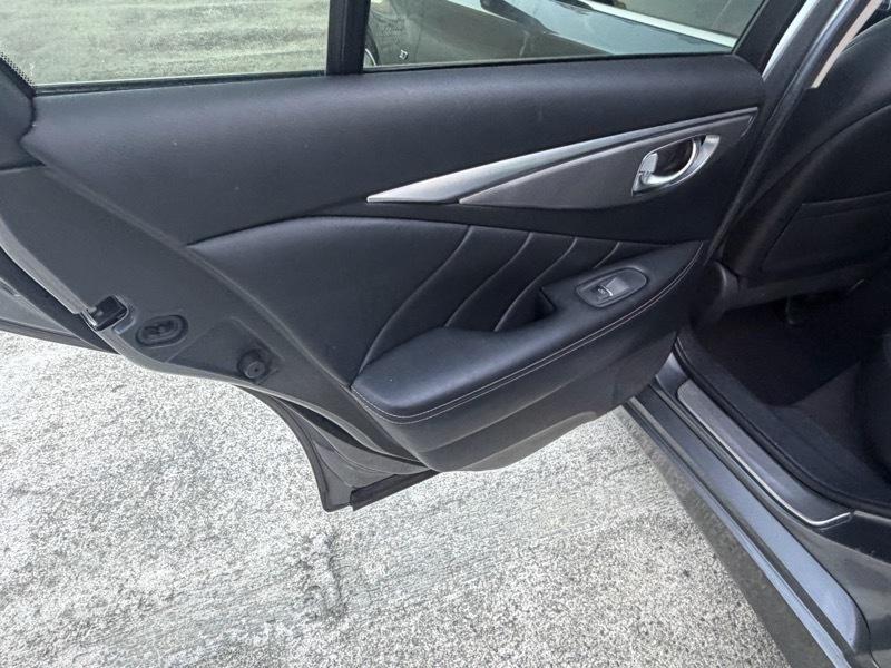 Infiniti Q50 Base AWD 2015