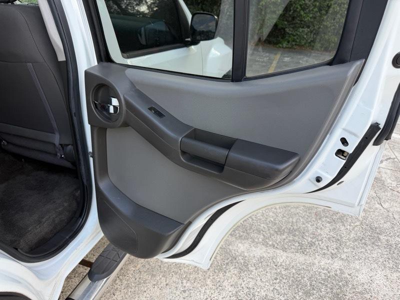 Nissan Xterra X 4WD 2014