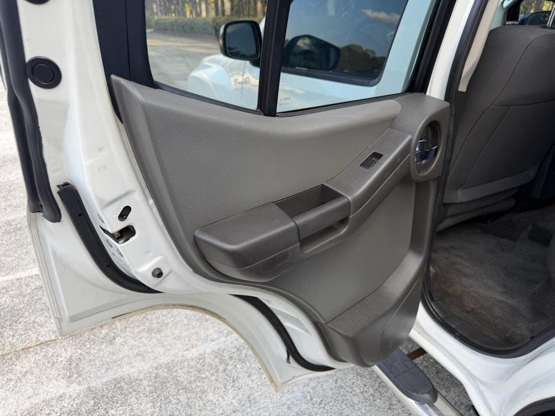 Nissan Xterra X 4WD 2014