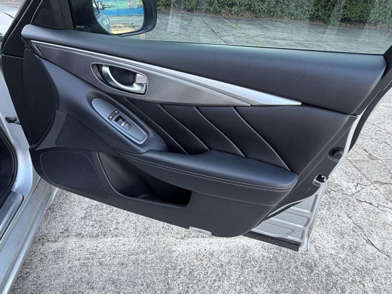 Infiniti Q50 Premium 2014