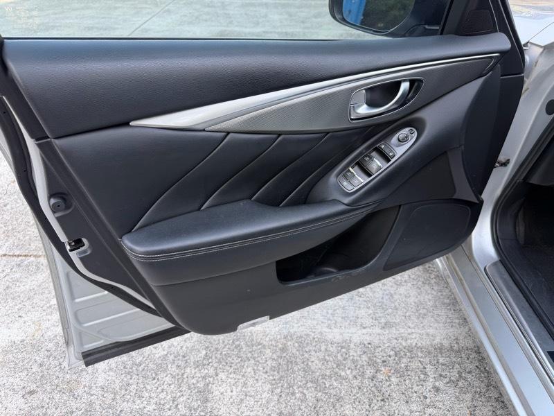 Infiniti Q50 Premium 2014