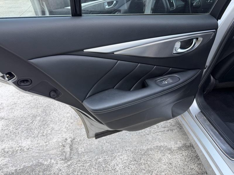 Infiniti Q50 Premium 2014