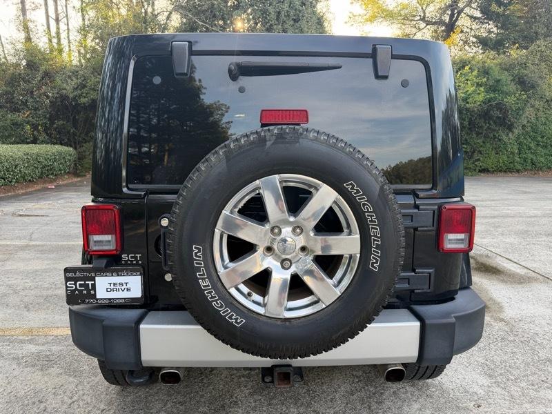 Jeep Wrangler Unlimited Sahara 4WD 2013