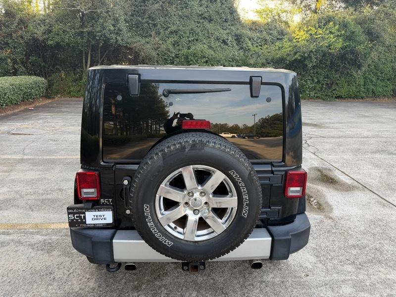 Jeep Wrangler Unlimited Sahara 4WD 2013