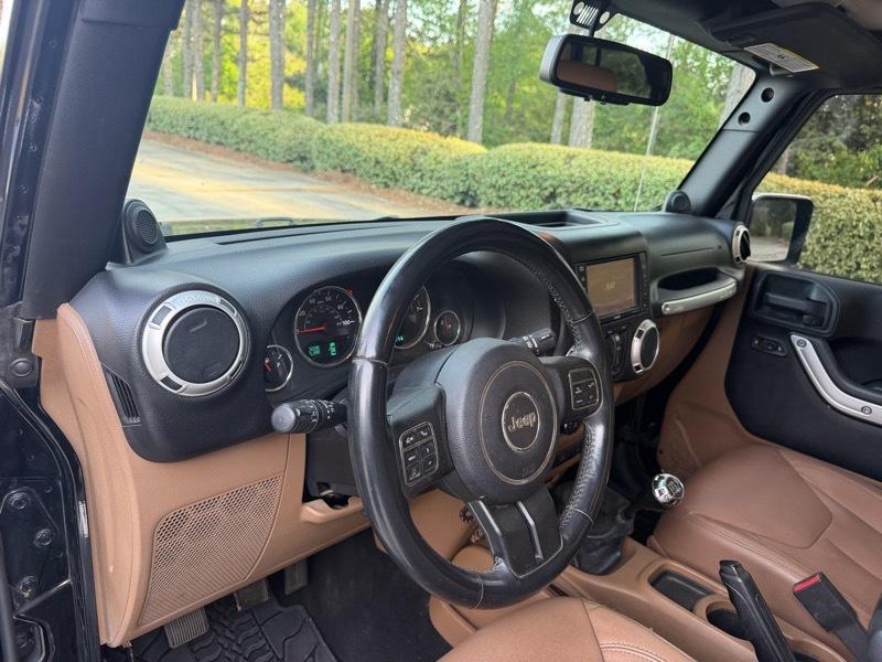 Jeep Wrangler Unlimited Sahara 4WD 2013