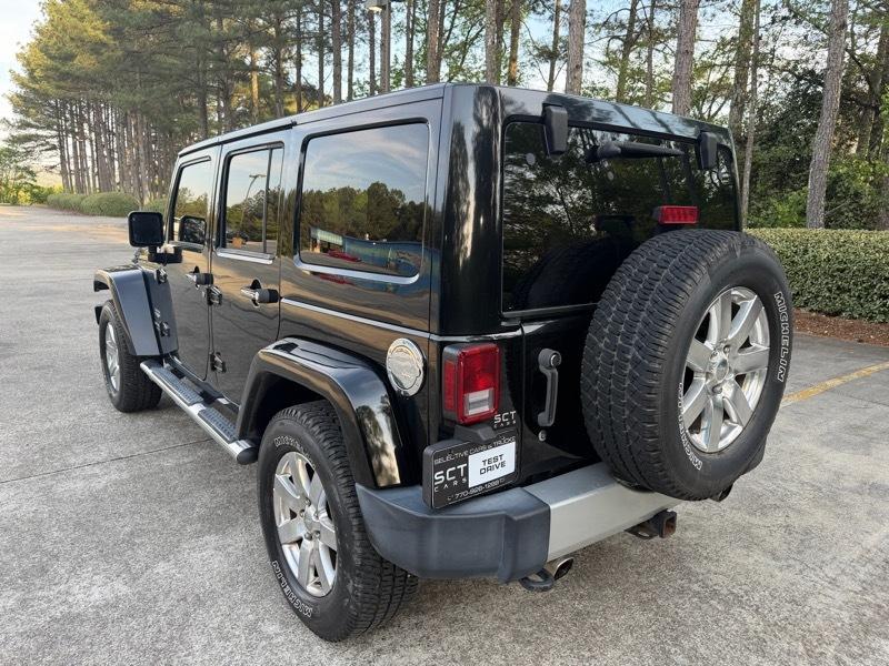 Jeep Wrangler Unlimited Sahara 4WD 2013