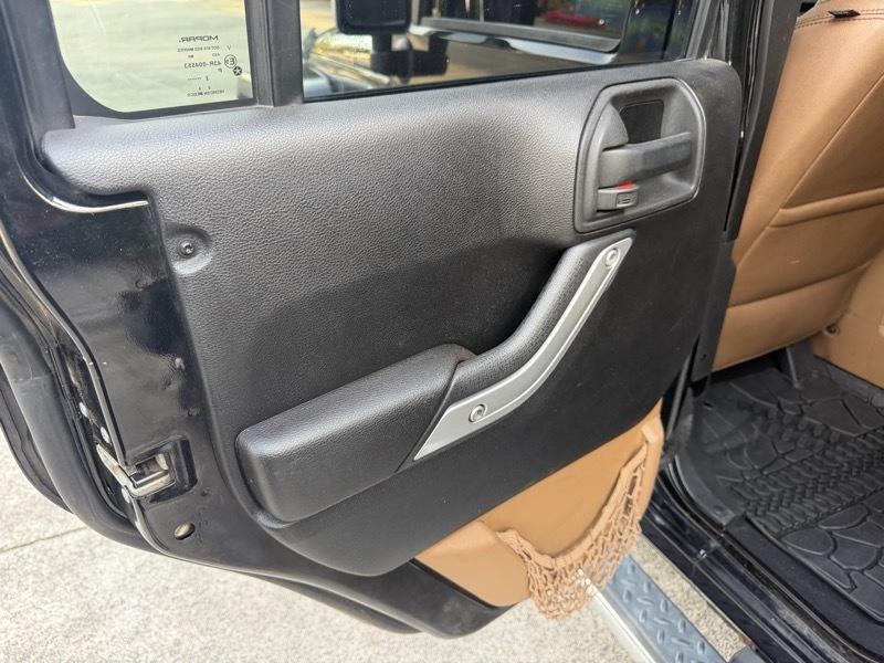 Jeep Wrangler Unlimited Sahara 4WD 2013