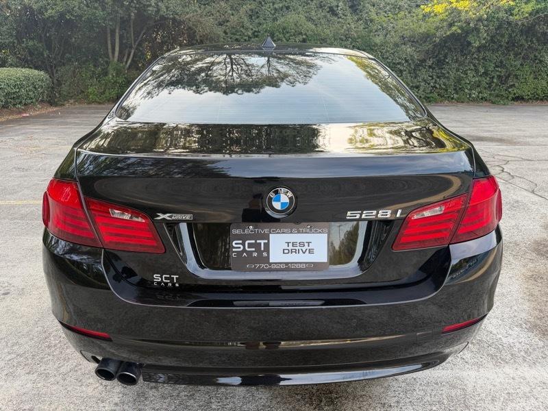 BMW 5-Series 528i xDrive 2013