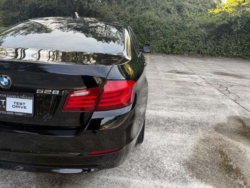 BMW 5-Series 528i xDrive 2013