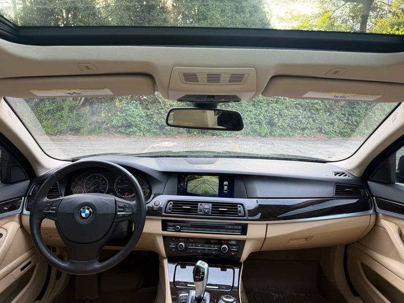 BMW 5-Series 528i xDrive 2013