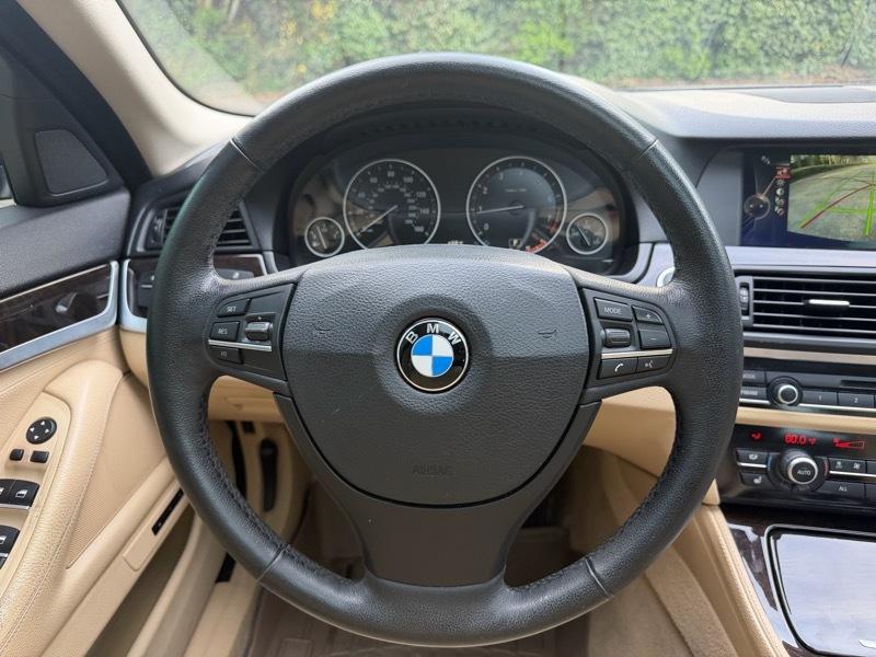 BMW 5-Series 528i xDrive 2013