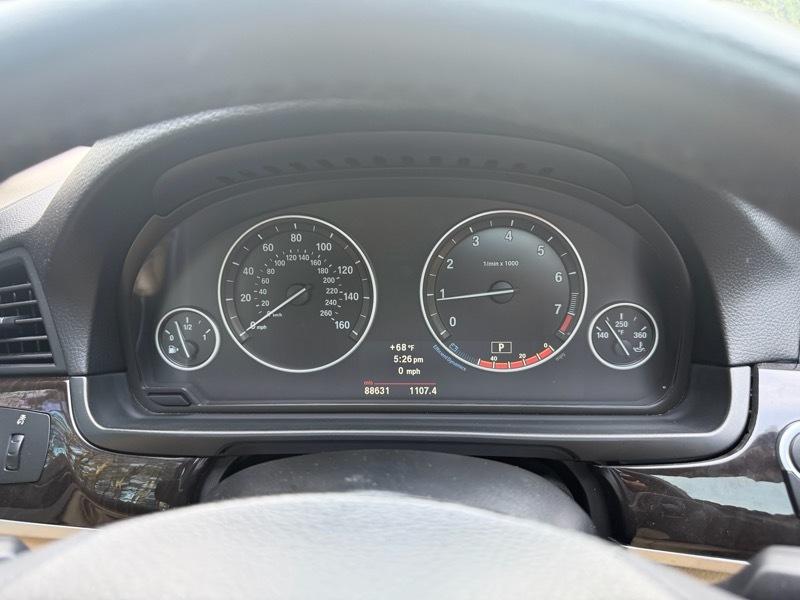 BMW 5-Series 528i xDrive 2013