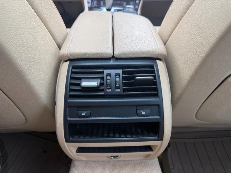 BMW 5-Series 528i xDrive 2013