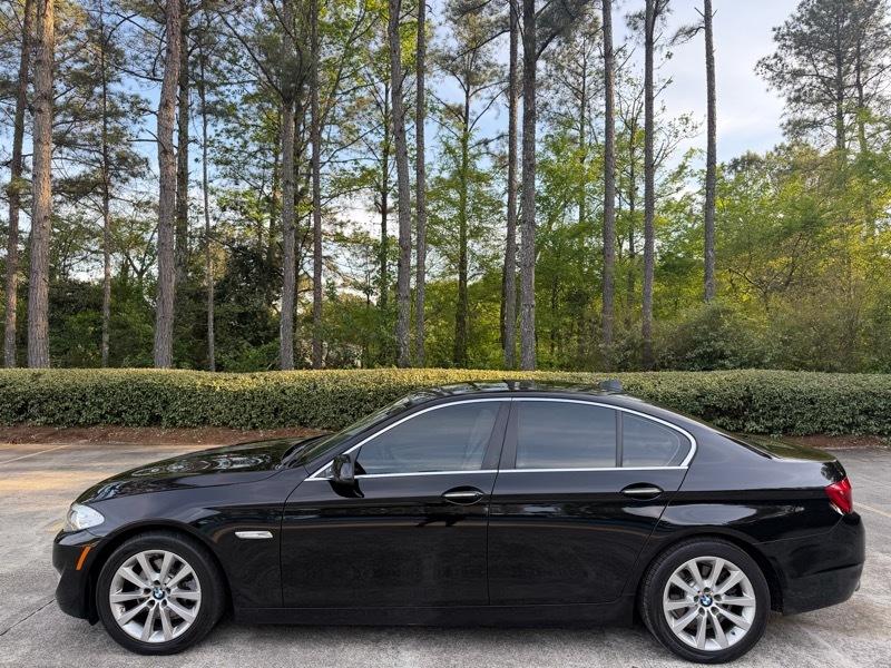 BMW 5-Series 528i xDrive 2013