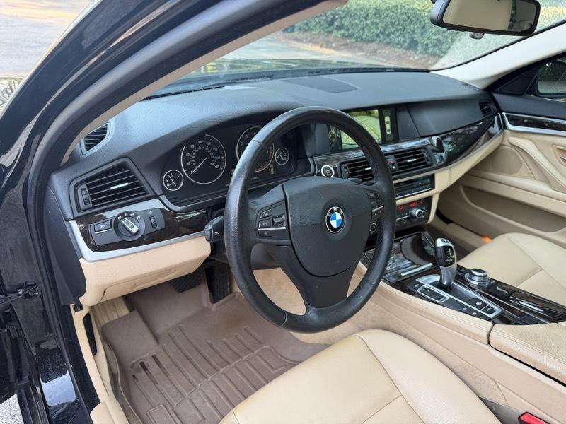 BMW 5-Series 528i xDrive 2013
