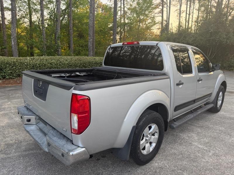 Nissan Frontier SV Crew Cab 4WD 2013