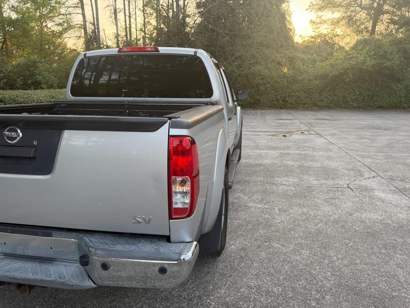 Nissan Frontier SV Crew Cab 4WD 2013