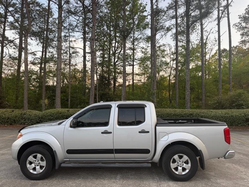 Nissan Frontier SV Crew Cab 4WD 2013