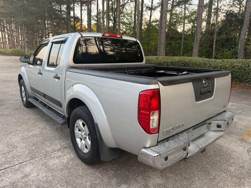 Nissan Frontier SV Crew Cab 4WD 2013