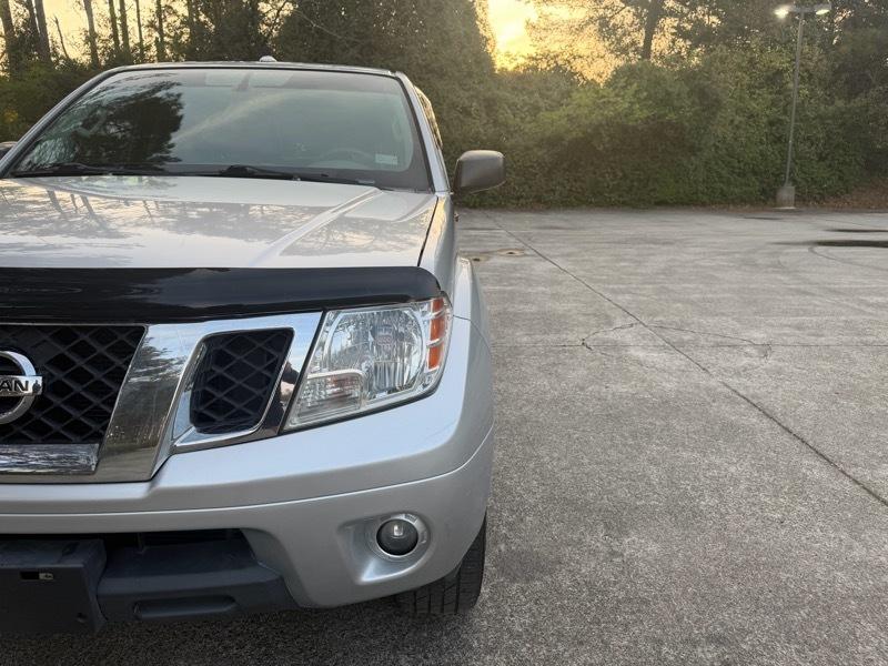 Nissan Frontier SV Crew Cab 4WD 2013