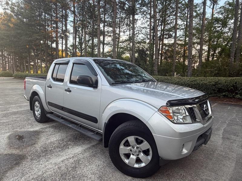 2013 Nissan Frontier SV Crew Cab 2WD